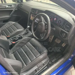 Volkswagen Golf R 4-Door w/DCC & Navigation 2019 Blue