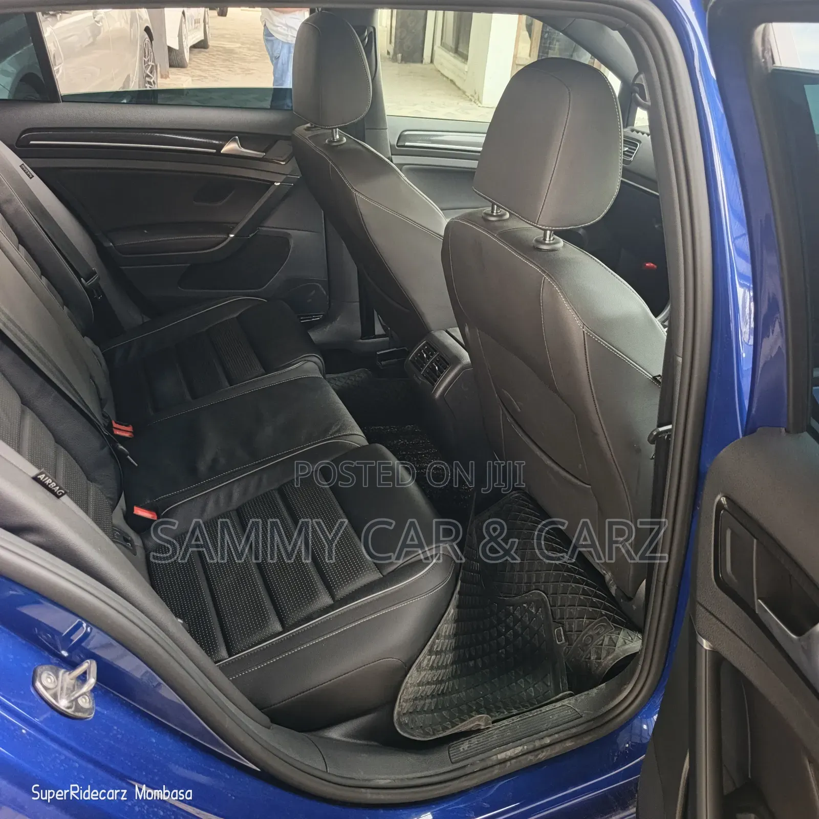 Volkswagen Golf R 4-Door w/DCC & Navigation 2019 Blue