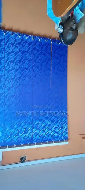 Clean Cooporate Look Window Blinds