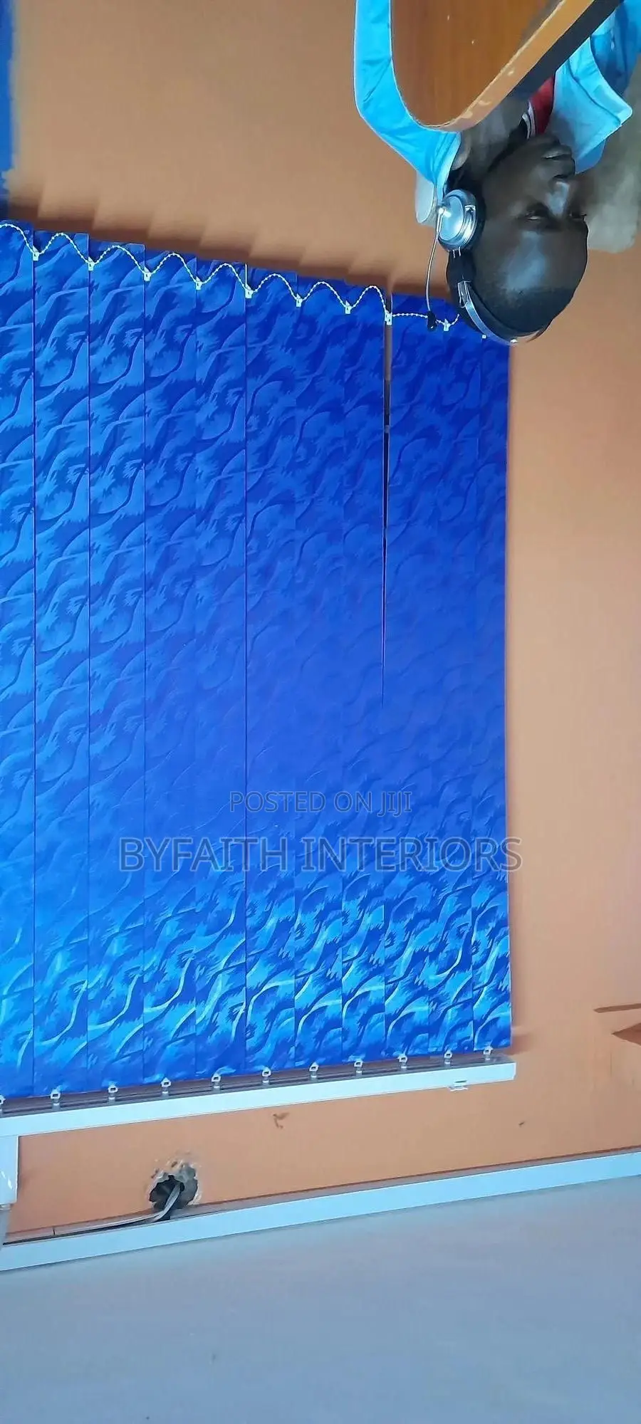 Clean Cooporate Look Window Blinds