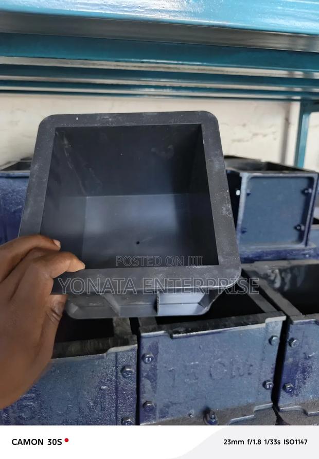 Heavy Duty Plastic Cube Mould Suppliers - main view