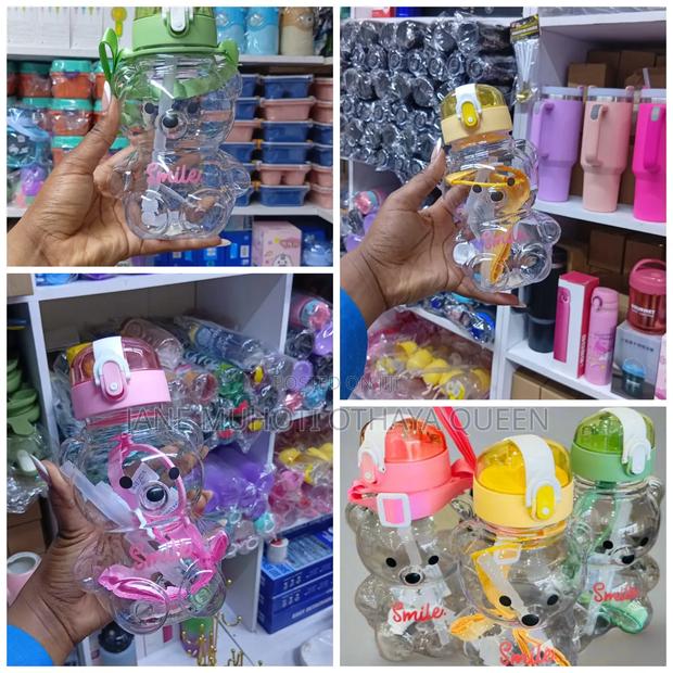 *Smile Bear Bottle - main view