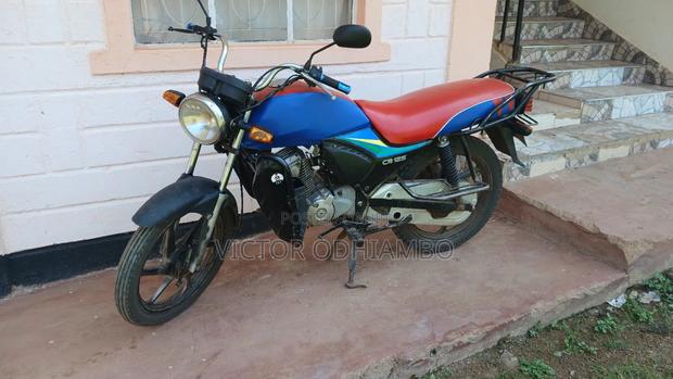Honda CB 2018 Blue