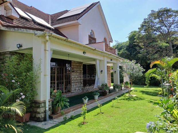 4bdrm Villa in Rosslyn for rent - main view