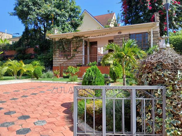 4bdrm Villa in Rosslyn for rent - thumbnail 5