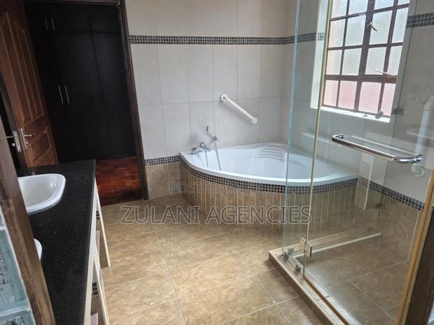 4bdrm Villa in Rosslyn for rent - thumbnail 8