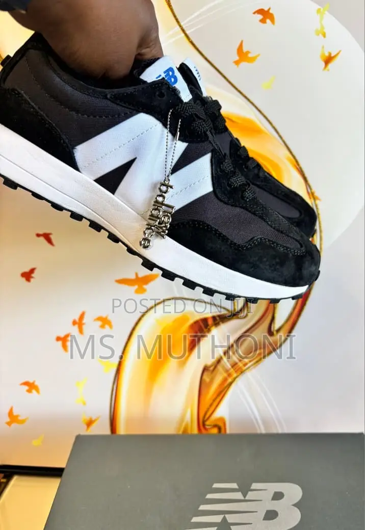 Moon Beam. 327 'Black White' Quality Sizes 37-45