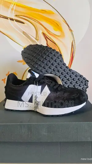 Moon Beam. 327 'Black White' Quality Sizes 37-45