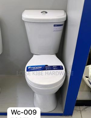 Small Frencia Toilet Top Flash