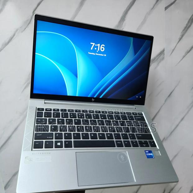 Laptop HP EliteBook 830 G8 16GB Intel Core I7 SSD 512GB - main view