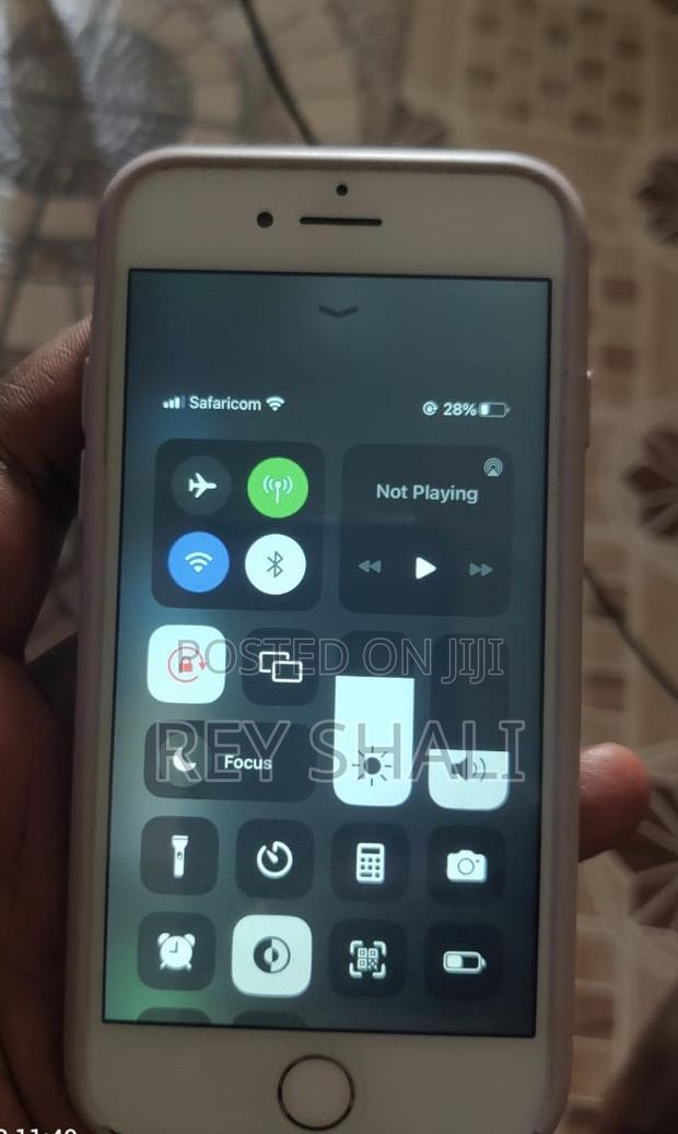 Apple iPhone 8 128 GB Rose Gold - thumbnail 5