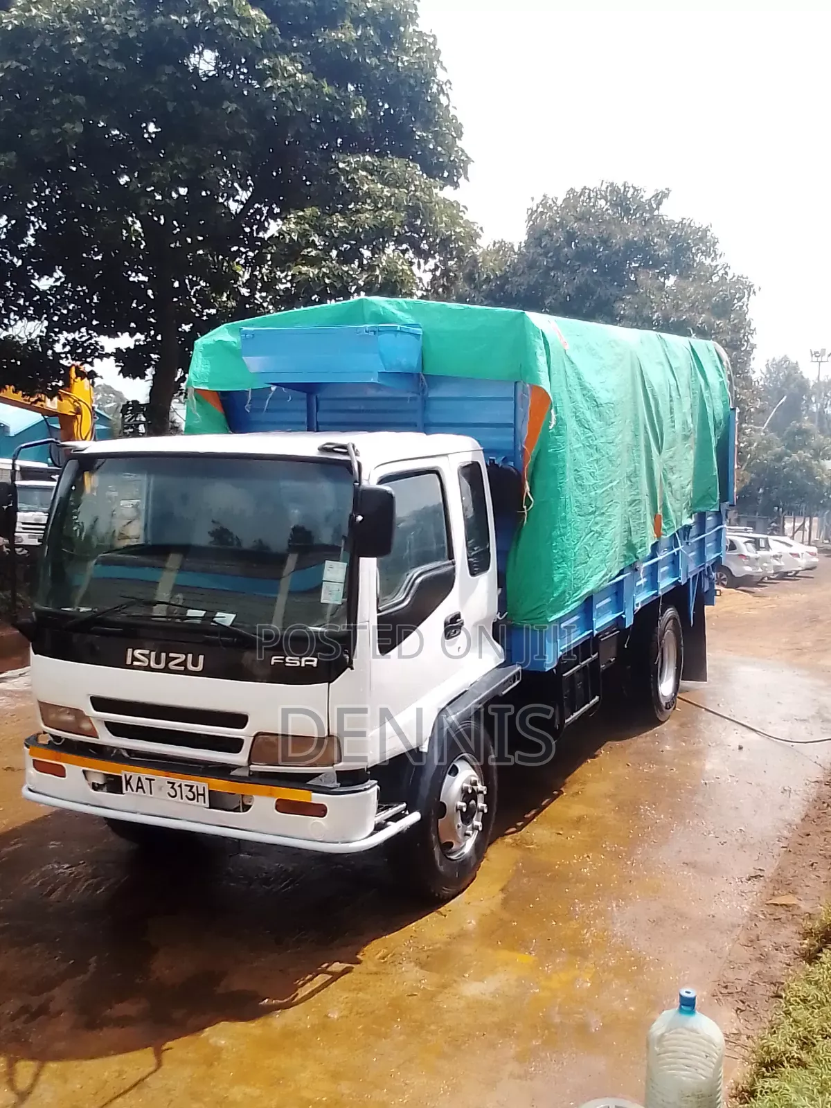 Isuzu FSR 33 2004 White