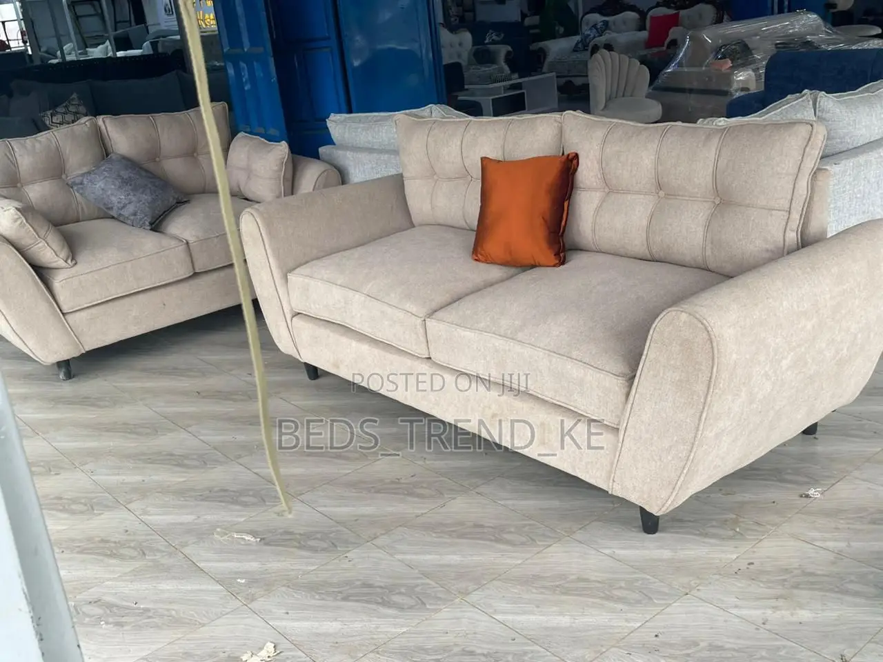 Bold Soft 5 Seater Butterfly Sofa