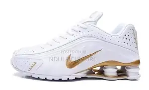 Trending Nike Shox R4