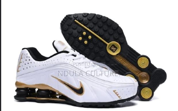 Trending Nike Shox R4 - thumbnail 9
