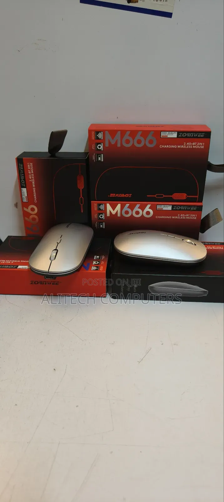 Charging Wireless Mouse M666