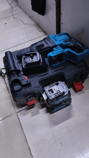 Makita Rotary Hammer - thumbnail 2