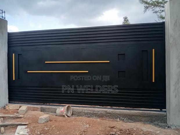 Automatic Sliding Gate.