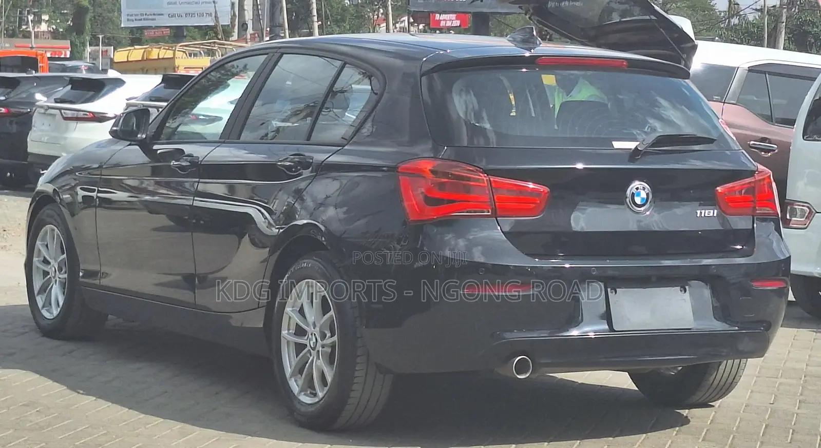 BMW 118i 2018 Black
