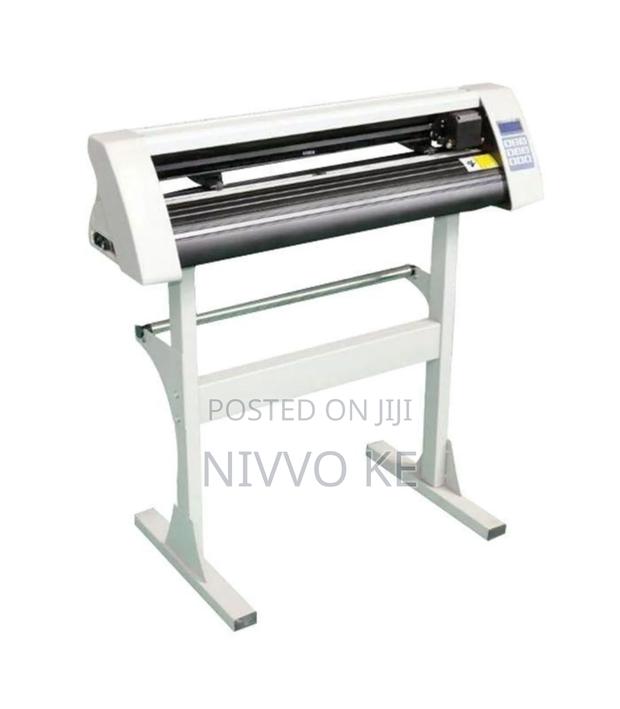 2ft (72cm) Normal Cutting Plotter - main view