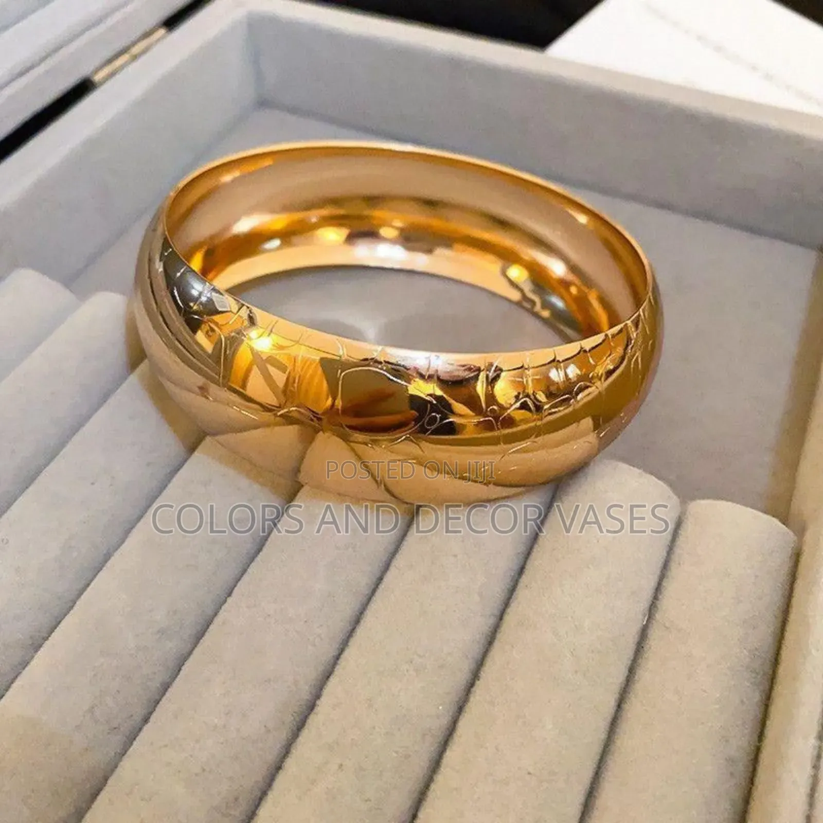 Round Chunky Bangles