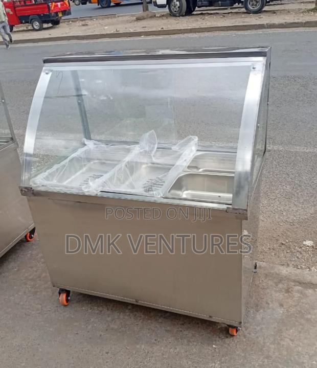 Robust Restaurant Food Warmer Display - main view