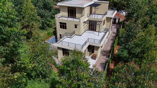 4bdrm Mansion in Migaa Golf Course, Kiambu / Kiambu for sale