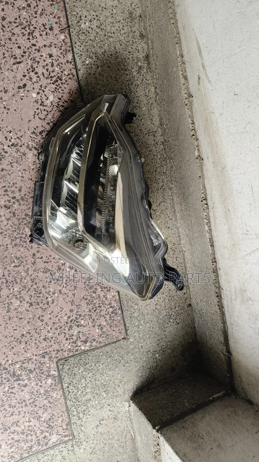 Daihatsu Mira 2018 Headlight