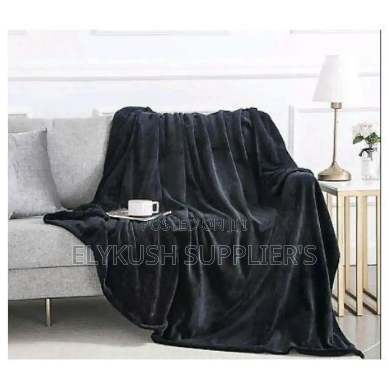 Offer!! Offer !! *Plain Fleece Blanket* Size: *6*6*
