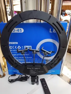 Professional 18 Inch Ring Light Kit for Vlogging Beauty