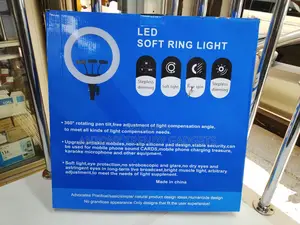 18 Inch Led Ring Light With 3 Phone Holders For Streaming