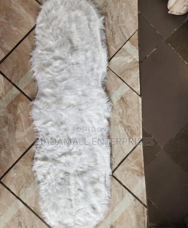 Cozy Chihuahua Bedside Comfort Mat