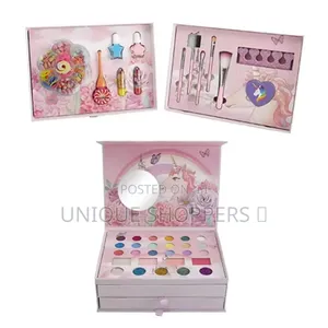 Kids Non-Toxic Makeup Set
Safe, Gentle and Washable.