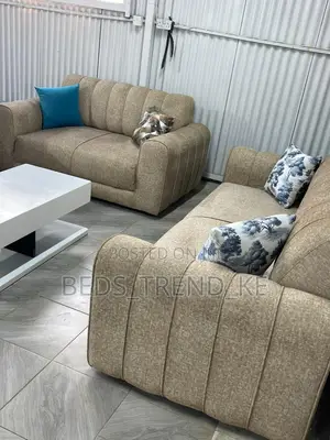 Dynamic 5 Seater Sofa 2,3