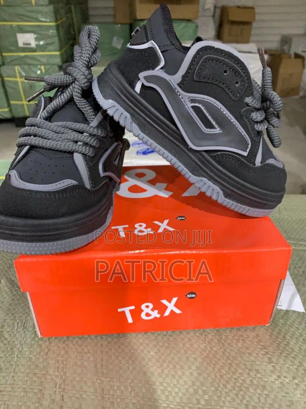 Kids Sneakers - thumbnail 3