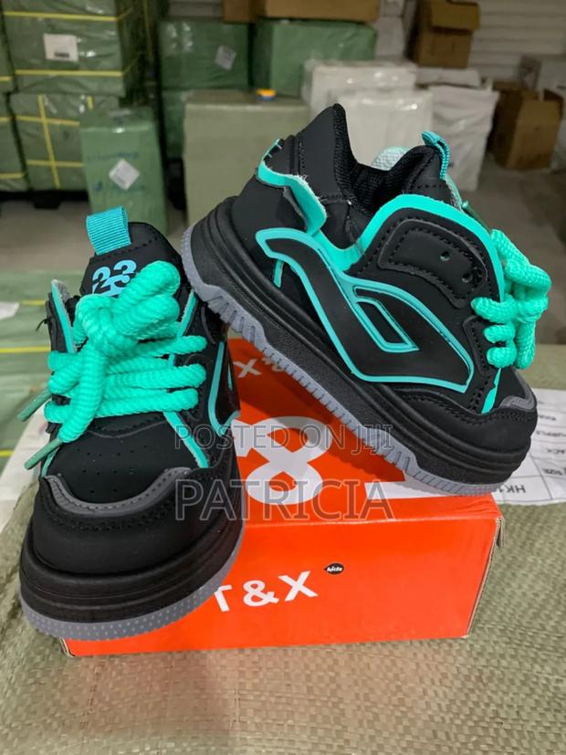 Kids Sneakers - thumbnail 5