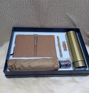 Corporate Gift Pack - thumbnail 2