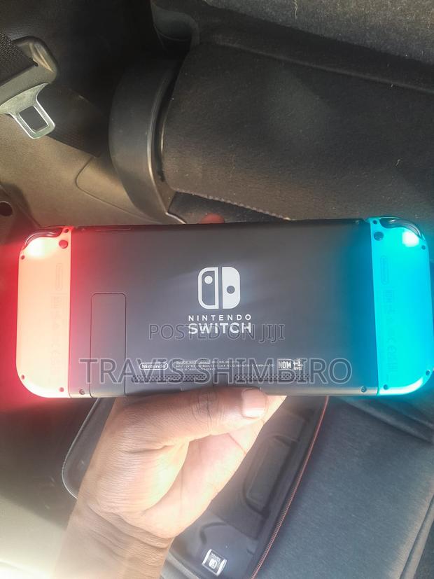 Nintendo Switch - thumbnail 2