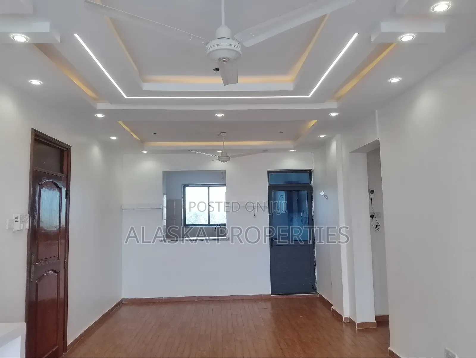 3bdrm Apartment in Beach Road Gichaga, Nyali for sale