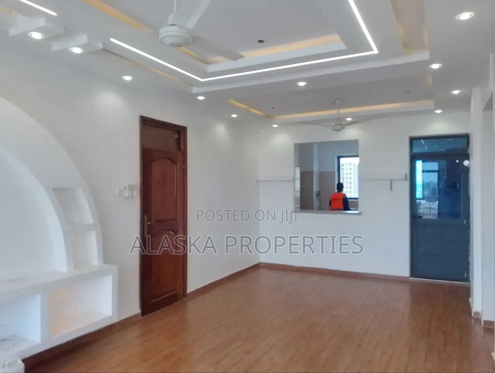 3bdrm Apartment in Beach Road Gichaga, Nyali for sale