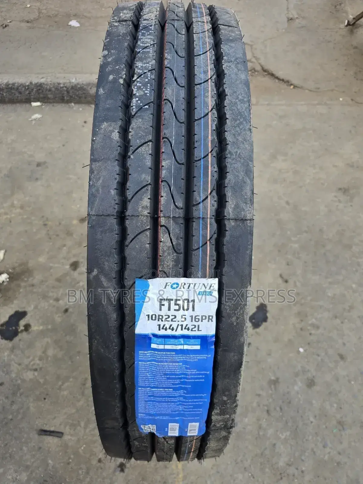 10 R22.5 Fortune Tyres (Highway)