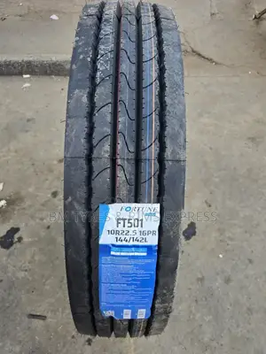 10 R22.5 Fortune Tyres (Highway)