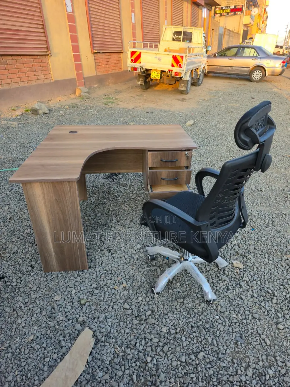 Stylish 1.2m Curved Desk Set
