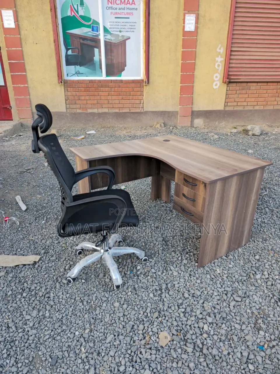 Stylish 1.2m Curved Desk Set