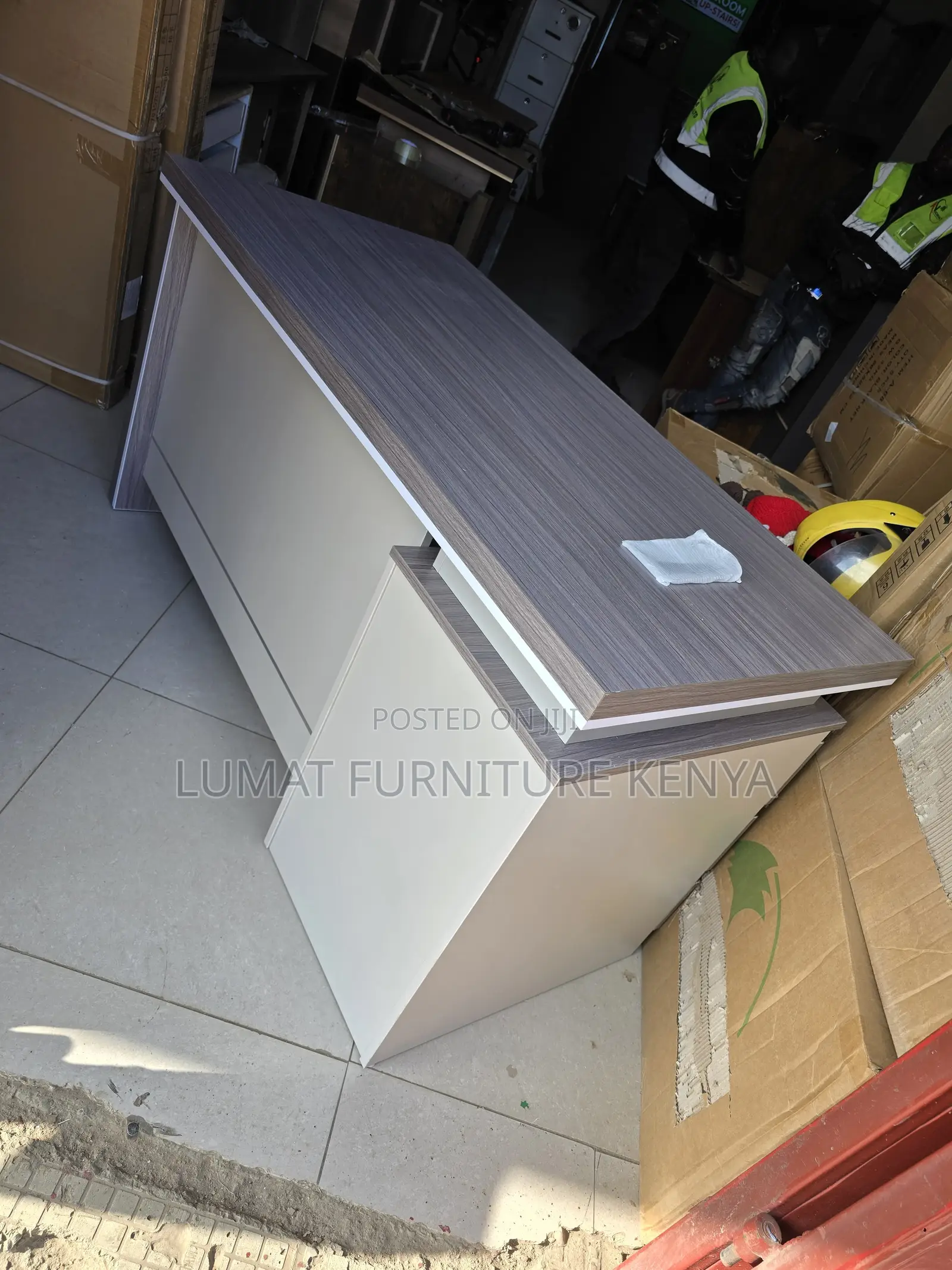 Durable 1.4m Office Desk