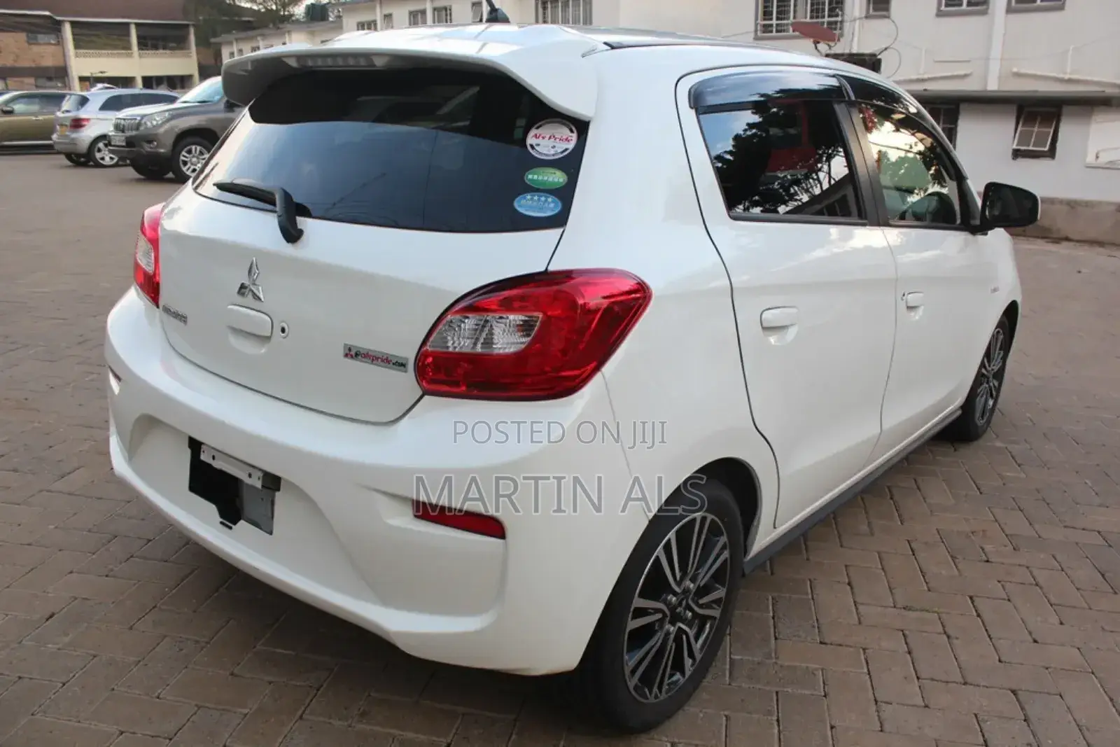 Mitsubishi Mirage ES 2018 White