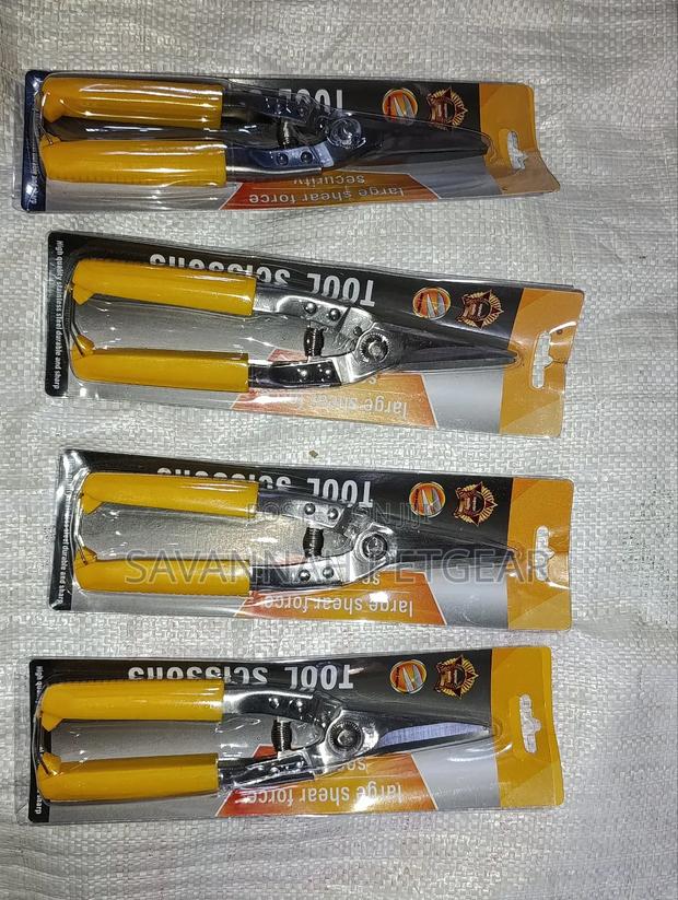 Pet Goat, Sheep Hoof Trimming Shears (Foot Rot Nail Clippers)