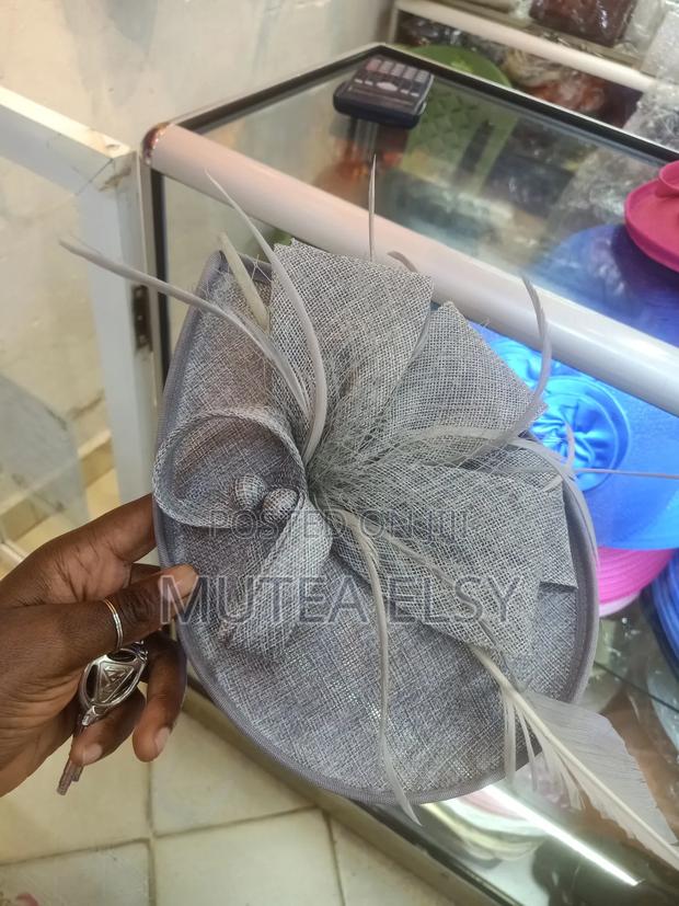 Multicoloured Quality Oval Fascinator Hats - thumbnail 2