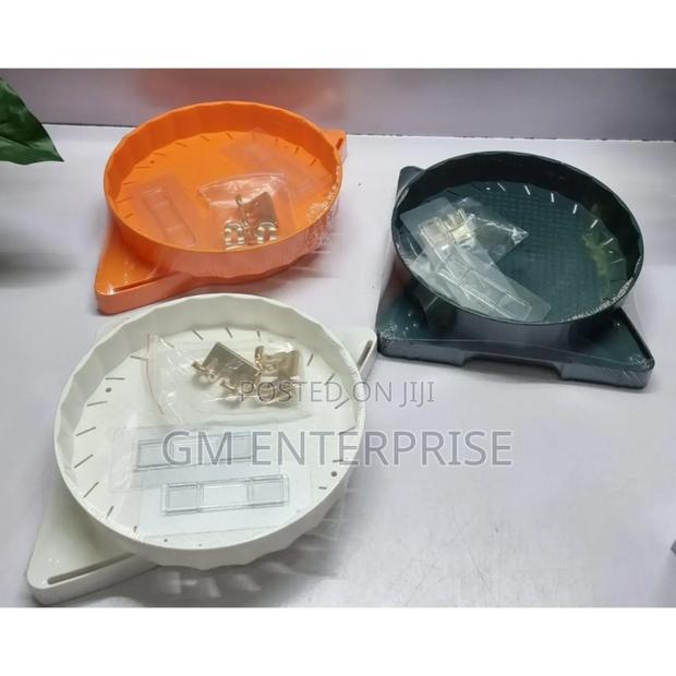 *High Quality Multifunctional Acrylic Rotating Corner Shelf