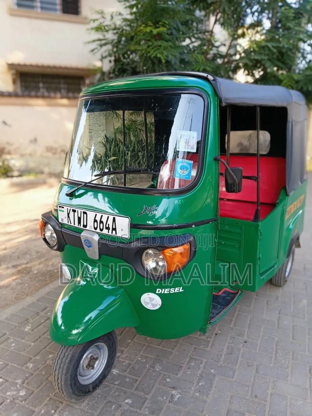 Motorcycle 2023 - thumbnail 2